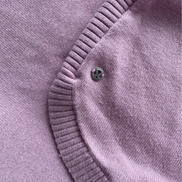 Lululemon Hello Aloe Pullover - EUC, no tags, size 4 - Picture 6 of 8